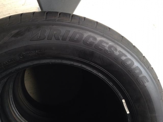- ขายยาง BRIDGESTONE ep200  215/60/16