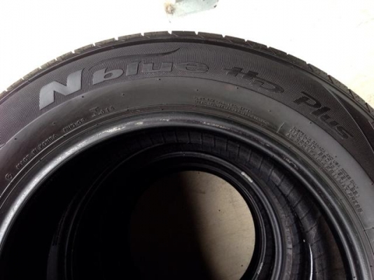 - ขายยาง Roadstone 215/60/16  ปี14