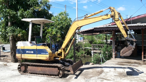 ขายด่วนรถเเม็คโคร KOMATSU PC15-5 รถนอกนำเข้ายังไม่เคยใช้งานเมืองไทยเลย ขายด่วนรถเเม็คโคร KOMATSU PC15-5 รถนอกนำเข้ายังไม่เคยใช้งานเมืองไทยเลย