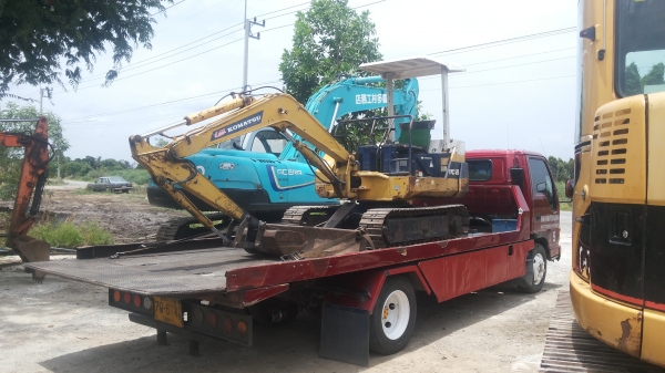 ขายด่วนรถเเม็คโคร KOMATSU PC15-5 รถนอกนำเข้ายังไม่เคยใช้งานเมืองไทยเลย ขายด่วนรถเเม็คโคร KOMATSU PC15-5 รถนอกนำเข้ายังไม่เคยใช้งานเมืองไทยเลย