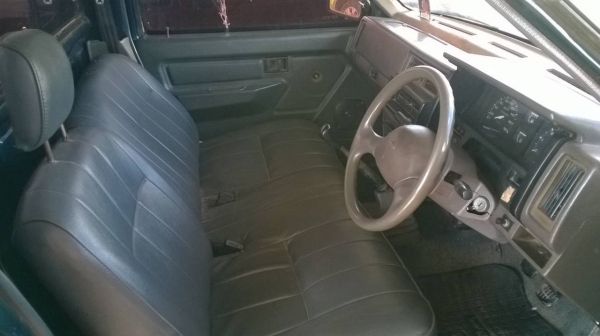 ขายกระบะ NISSAN ตอนเดียว สภาพสวยบางเดิม เครื่องฝาแดง BD25 คัสซีสวยตลอดเส้น แอร์เย็น ทะเบียนพร้อมโอนครับ