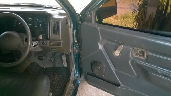 ขายกระบะ NISSAN ตอนเดียว สภาพสวยบางเดิม เครื่องฝาแดง BD25 คัสซีสวยตลอดเส้น แอร์เย็น ทะเบียนพร้อมโอนครับ