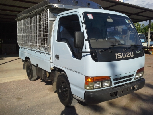 ISUZU4ล้อ รถห้างแท้ปี42 เครื่องดี ครัทซีสวย วิ่งน้อย พร้อมใช้งาน  ขาย 350,000 บาท (ศุภากร 081-4252943)