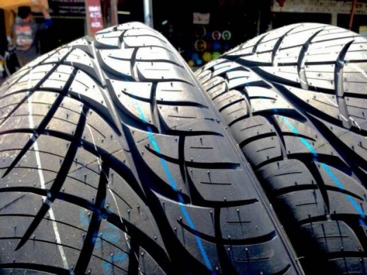 ขายยางใหม่ NITTO NT420S 255/55-18 เส้นละ 6,250 บาท