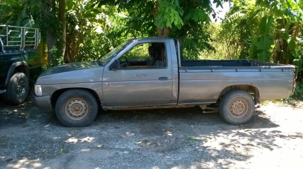 ขายรถกระบะ NISSAN ตอนเดียว ปี 1993/2536 เครื่อง BD25 ฝาแดงมันแน่นไม่หลวม คัสซีมีปะนิดหน่อย มีคอมแอร์ ทะเบียนพร้อมโอนครับ ขายรถกระบะ NISSAN ตอนเดียว ปี 1993/2536 เครื่อง BD25 ฝาแดงมันแน่นไม่หลวม คัสซีมีปะนิดหน่อย มีคอมแอร์ ทะเบียนพร้อมโอนครับ