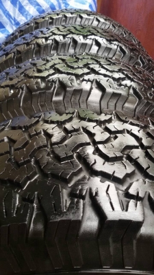 ยาง bf all 265/75/16 สวยๆ ดอกเต็มครับ ยาง bf all 265/75/16 สวยๆ ดอกเต็มครับ