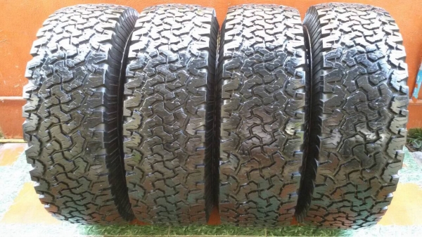 ยาง bf all 265/75/16  สวยๆ ดอกเต็มครับ