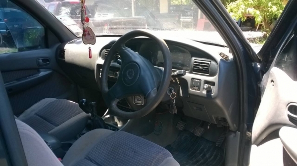 ขาย MAZDA Fighter 2.5 4X4 ปี 2000/2543 คัสซีสวยตลอดเส้น เครื่องดี กระจกไฟฟ้า แอร์ พาวเวอร์ ทะเบียนพร้อมโอน