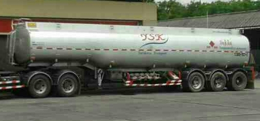 ขายหางลาก บรรทุกน้ำมัน 43,000ลิตร ถังเหล็ก โหลดล่าง สภาพพร้อมวิ่งงาน มี4หาง ราคา โหลดบน 480,000บ โหลดล่าง 650,000บ ต่อรองได้