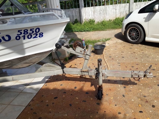 ขายเรืออลู Kimple400. เครื่อง Hondex. 40 hp. มีทริม cmc. มีทะเบียน