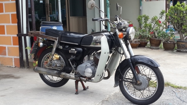 วุฒิ นนบุรี ขาย K125cc. m4 พร้อมบังลมเอกสารทะเบียนพร้อมโอน วุฒิ นนบุรี ขาย K125cc. m4 พร้อมบังลมเอกสารทะเบียนพร้อมโอน
