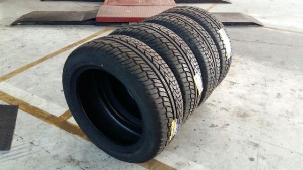 ขายยางใหม่ ACCELERA IOTA 255/50-19 เส้นละ 4500