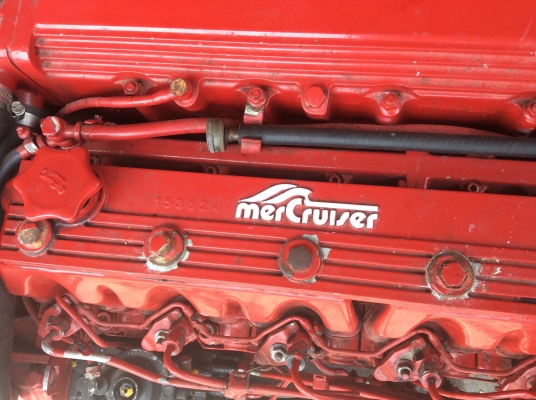 ขายด่วน เครื่องเรือดีเซล 6 สูบ เมอร์คิวเซอร์