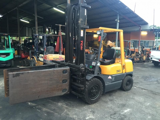 ฟอล์คลิฟต์ 3 ตัน TCM FG30N5  รถเก่าญี่ปุ่น เสา 4 เมตร พร้อมตัวหนีบแบน