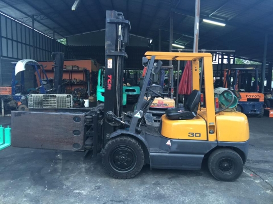 ฟอล์คลิฟต์ 3 ตัน TCM FG30N5  รถเก่าญี่ปุ่น เสา 4 เมตร พร้อมตัวหนีบแบน