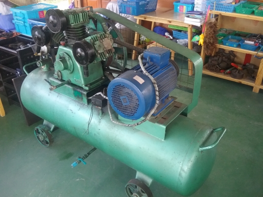 ปั๊มลม ฟูเช็ง 3 สูบ ขนาด 10 HP.ถัง 325 ลิตร อัตรา DSPI 2000 ลิตร/นาที พร้อมใช้งาน ปั๊มลม ฟูเช็ง 3 สูบ ขนาด 10 HP.ถัง 325 ลิตร อัตรา DSPI 2000 ลิตร/นาที พร้อมใช้งาน