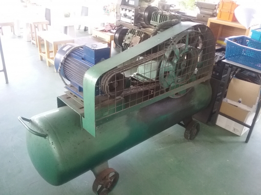 ปั๊มลม ฟูเช็ง 3 สูบ ขนาด 10 HP.ถัง 325 ลิตร อัตรา DSPI 2000 ลิตร/นาที พร้อมใช้งาน ปั๊มลม ฟูเช็ง 3 สูบ ขนาด 10 HP.ถัง 325 ลิตร อัตรา DSPI 2000 ลิตร/นาที พร้อมใช้งาน