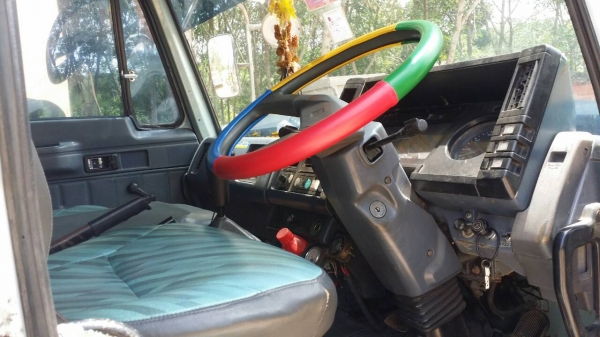 รถอีซูซุ 10 ล้อ หัวลาก 240 แรงม้า.  ( นางฟ้าแท้. )  ,  ( มีขาย 3 รายการ. )       สนใจติดต่อ  081 - 6079515