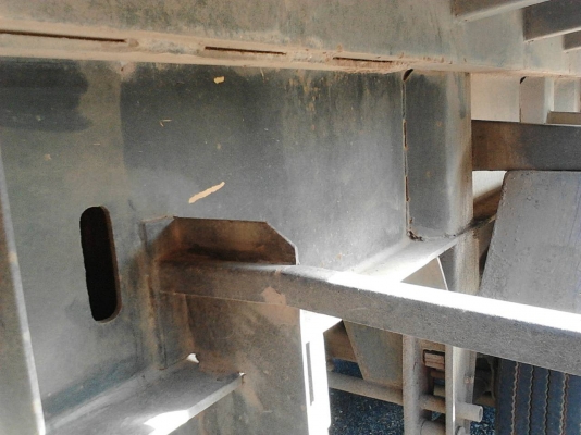 รถมิตซู 10 ล้อ หัวลาก FN527 - TC  /  220  แรงม้า.  ( ขาย แม่ , ลูก. )        สนใจติดต่อ  081 - 6079515