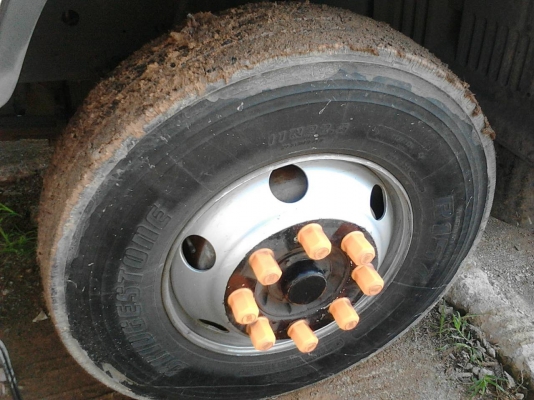 รถฮีโน่ 10 ล้อดั้ม 380 แรงม้า. ปี 55  ( รถวิ่ง 12x,xxx กว่า กม. ) , ( ขายแม่ , ลูก. )     สนใจติดต่อ  081- 6079515