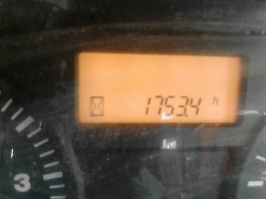 รถไถ KUBOTA  M - 6040. 2 เพลา.     ( รถทำงาน 1,7xx ชม. )      สนใจติดต่อ  081 - 6079515