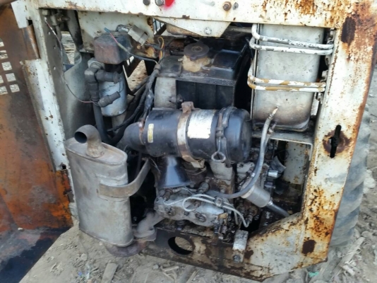 รถตัก bobcat ใช้ตักดิน มูลสัตว์ได้ ยี่ห้อ TCM เครื่อง KUBOTA 2สูบ ดีเชล ราคา 98,000บาท รถตัก bobcat ใช้ตักดิน มูลสัตว์ได้ ยี่ห้อ TCM เครื่อง KUBOTA 2สูบ ดีเชล ราคา 98,000บาท