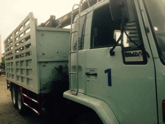 ขายรถ10ล้อเครื่อง195แรง1เพลารถห้าง ติดเครนคีบเหล็ก