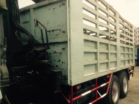 ขายรถ10ล้อเครื่อง195แรง1เพลารถห้าง ติดเครนคีบเหล็ก