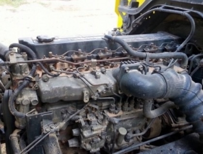 ISUZU DECA 195 HP 6HE1 หกล้อดั๊มพ์ กระบะดั๊มพ์เหล็ก 5 ตันความยาว 3.60 เมตรสวยสภาพดีพร้อมบรรทุกหนักได้เลยครับ เครื่องแรงดีไม่เยิ้ม ภายในเก๋งคอนโซลสวยครบ แอร์เย็น พวงมาลัยเพาเวอร์ ระบบเบรคทริ๊ปฟี้ครบครัน ช่วงล่างแน่นดีคัชซีสวย ยาง 8.25 ขอบ 16 สภาพดีประมาณ 6