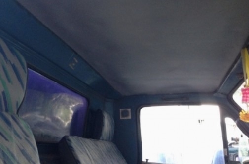 ISUZU NPR 115 HP 4BD1 ปี 35 รถบรรทุกหกล้อ แก้มเหลือง กระบะคอกเหล็กความยาว 4.30 เมตรสภาพดีมากครับพร้อมบรรทุกหนักได้เลย เครื่องยนต์แน่นดีแรงดีไม่เยิ้ม ภายในเก๋งคอนโซลสวยครบ พวงมาลัยธรรมดา เกียร์สั้น ช่วงล่างใหญ่คัชซีสวยเดิมไม่มีแตกบวม ยาง 7.50 ขอบ 16 สภาพดี