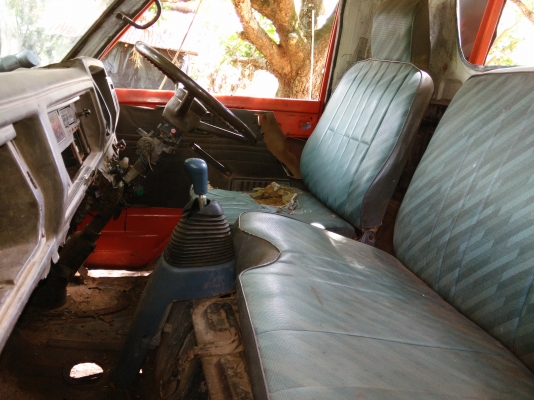 ขาย 6 ล้อ isuzu พวงมาลัยพาวเวอร์ ทะเบียนไม่ขาด เครื่องดี