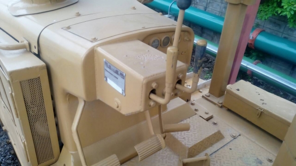 ต้องการขายรถแทรกเตอร์ D7G ครับ