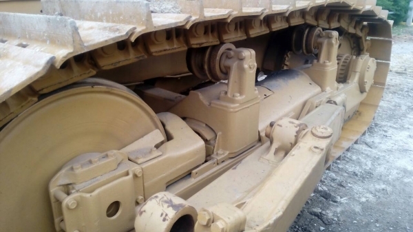 ต้องการขายรถแทรกเตอร์ D7G ครับ