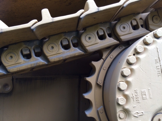 ต้องการขายรถแทรกเตอร์ D10 ครับ ต้องการขายรถแทรกเตอร์ D10 ครับ