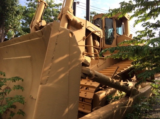 ต้องการขายรถแทรกเตอร์ D10 ครับ ต้องการขายรถแทรกเตอร์ D10 ครับ