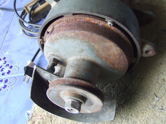 ขายมอเตอร์จักรของซิงเกอร์   1/3  แรง