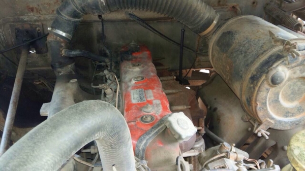 ISUZU TX 175 HP 6BG1 รถหัวยาวสิบล้อเพลาเดียว เทรลเลอร์ท้ายลาดมีหางพับไฮดรอลิกส์ขึ้นรถเกี่ยวข้าวและรถแบ็คโฮร PC 120 ได้เลยครับ เครื่องยนต์ 175 แรงมีใบคุมครบพร้อมแจ้งลงเล่ม เกียร์ร็อกแล้วครับ ภายในเก๋งคอนโซลสวยครบ พวงมาลัยเพาเวอร์ ช่วงล่างเพลาเดียวของมิตซูบ