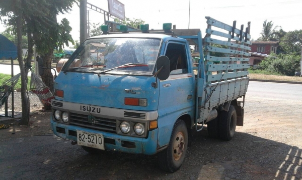 ขาย98000 6ล้อTL85แรงช่วงสั้น 3.20 ม เหมาะทำดั้ม