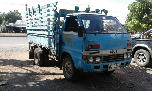 ขาย98000 6ล้อTL85แรงช่วงสั้น 3.20 ม เหมาะทำดั้ม