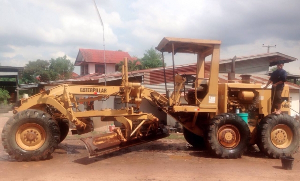 **2,600,000 บ.ต่อรอง/// เกรดเดอร์ ใบ14ฟุต CAT *5MD* 140G **ขาย GRADER CAT-140G *5MD* รถเกรดเดอร์ ใบมีด 14ฟุต เอวแข็ง สภาพสวยๆ MOTOR GRADER CATERPILLA *5MD* 140G ปี1994 ซีเรียลสูง S/N.*5MD03168* เครื่องเดิม ปั้มเดิม เครื่องCAT3306-Turbo 6สูบ 150HP เครื่องด