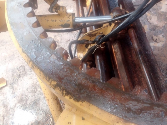 **2,600,000 บ.ต่อรอง/// เกรดเดอร์ ใบ14ฟุต CAT *5MD* 140G **ขาย GRADER CAT-140G *5MD* รถเกรดเดอร์ ใบมีด 14ฟุต เอวแข็ง สภาพสวยๆ MOTOR GRADER CATERPILLA *5MD* 140G ปี1994 ซีเรียลสูง S/N.*5MD03168* เครื่องเดิม ปั้มเดิม เครื่องCAT3306-Turbo 6สูบ 150HP เครื่องด