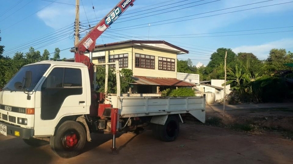 ขาย6ล้อ เครนUNIC3 ตัน 3ปอก สภาพสวยเดิมทำงานเร็ว อีซูซุ110แรง แอร์เย็น พ.เพาเวอร์ ยางดี ทะเบียนเต็ม เอสารเล่มทะเบียนพร้อมโอน แชชซีสวย