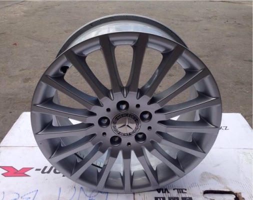 ล้อแท้ Benz C-class W204 ขอบ17 หน้า 7.5 นิ้ว หลัง 8.5 ฝาครบๆ