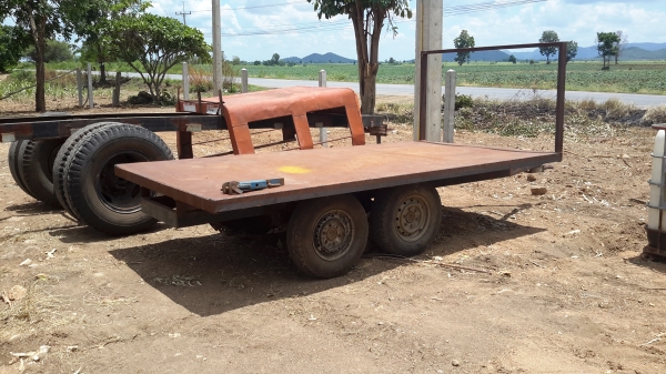 ขายเทนเลอร์ล้อเรียงเป็นแนบแยก