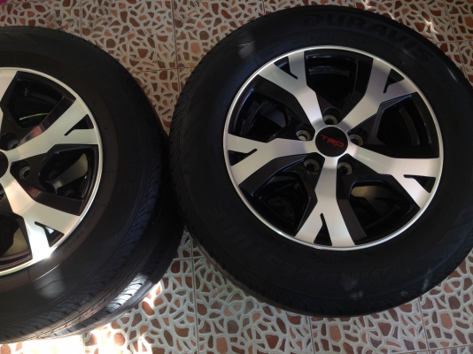 ขายล้อแม็กพร้อมยาง VigoTRD 16 พร้อมยาง bridgestone 215/65/16 ปี 13 ขายล้อแม็กพร้อมยาง VigoTRD 16 พร้อมยาง bridgestone 215/65/16 ปี 13