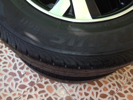 ขายล้อแม็กพร้อมยาง VigoTRD 16 พร้อมยาง bridgestone 215/65/16 ปี 13 ขายล้อแม็กพร้อมยาง VigoTRD 16 พร้อมยาง bridgestone 215/65/16 ปี 13