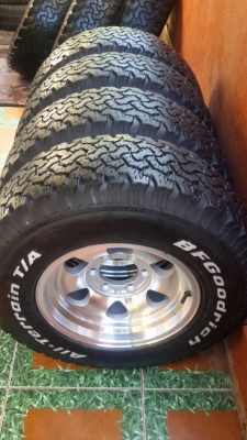 ล้อหยดน้ำ 15 พร้อมยาง bf all 30 สวยๆครับ