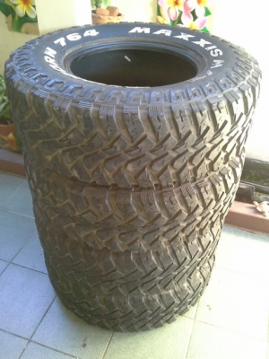 Maxxis  MT764 ขนาด 265/75/16 ปี10 สวยๆ 1ชุด