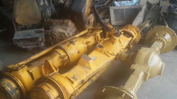 ขายอะไหล่ตักหน้าขุดหลัง JCB