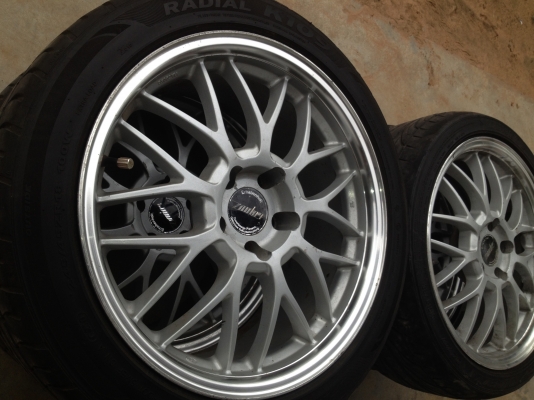 ขายล้อแม็กแท้ 18 พร้อมยาง ราคาถูก ขายล้อแม็กแท้ 18 พร้อมยาง ราคาถูก